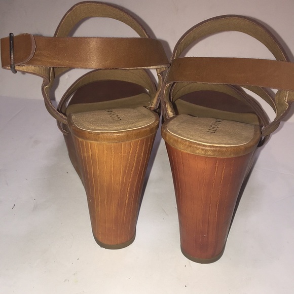 Lucky Brand Larinaa Brown Strappy Wedge Sandals - Picture 7 of 9